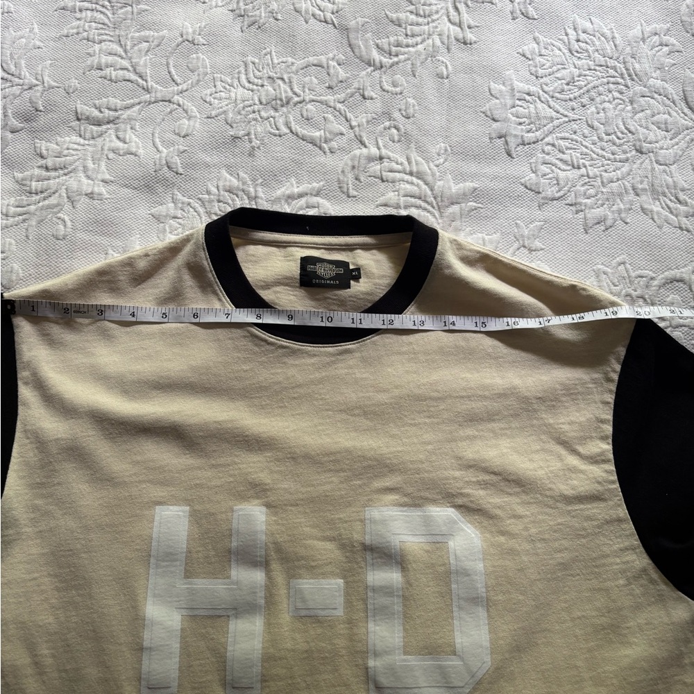 Harley-Davidson cream color body with black long sleeves. H-D lettering front. - Picture 6 of 8